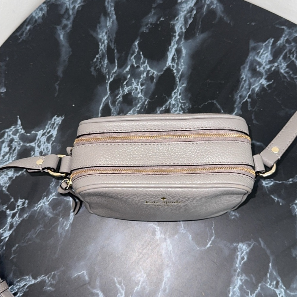Kate Spade New York Gray Handbag PYPER MULBERRY STREET CROSSBODY AUTHENTIC - Picture 4 of 13